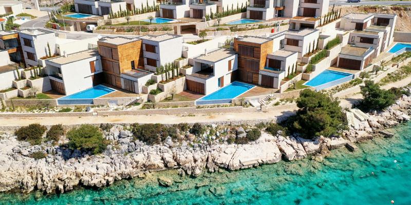 Mediteranski stil života u impresivnom okruženju uz more – Vila V2