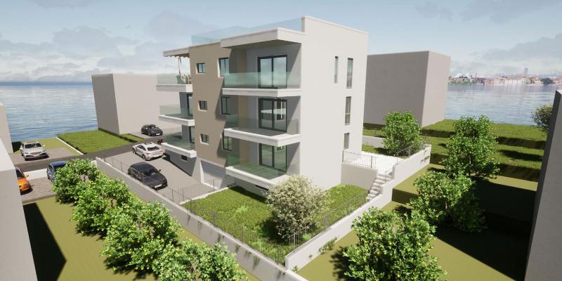 Apartman u prizemlju s pogledom na more i privatnim vrtom